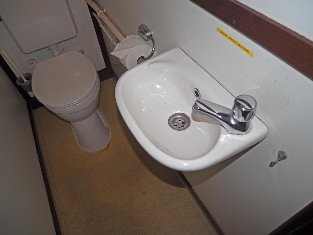 Cabin en avant, H&eacute;bergements